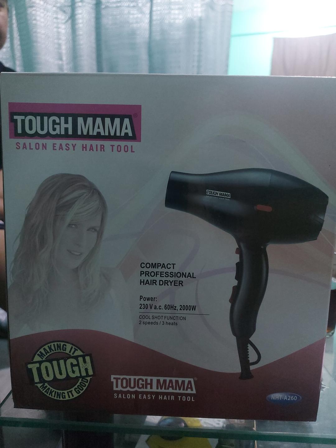 Compact professional hair dryer